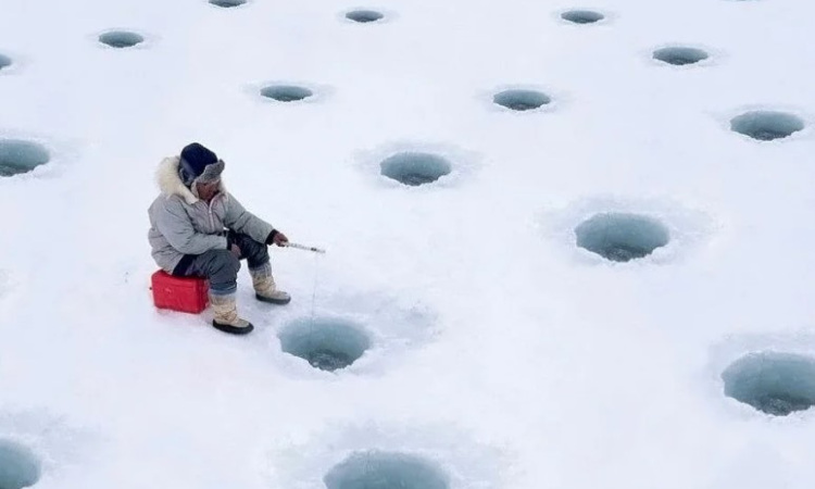 Поиск рыбы зимой на больших водоемах и водохранилищах